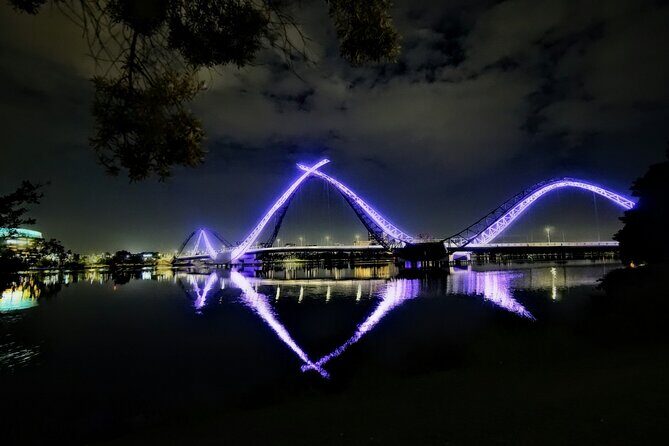 Perth City Lights Instagram Tour with Dessert - The Perth City Lights idea: how to see more without sprinting