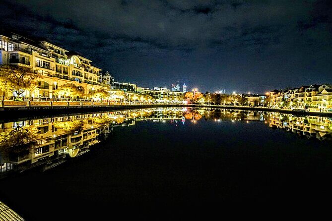 Perth City Lights Instagram Tour with Dessert - South Perth Foreshore: dessert, sparkling wine, and the city view payoff