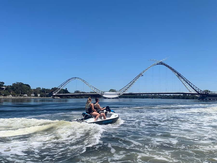 Perth: Guided Jet Ski Tour with Freestyle Session - Getting Ready: Timing, ID, and the Safety Briefing Flow