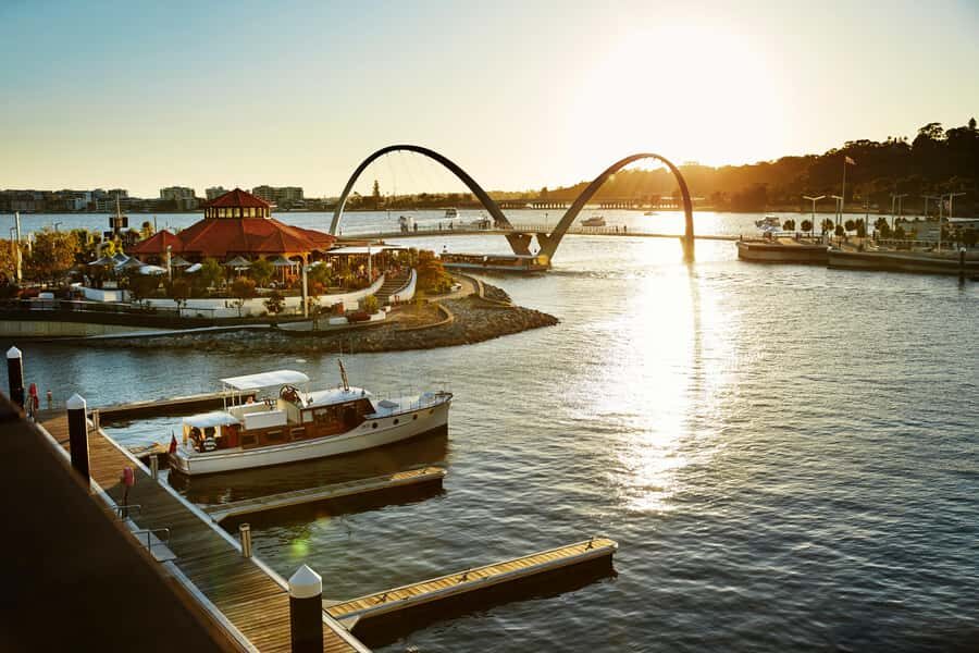 Perth Tailored 3-Hour Private Tour for The Travel Chameleon - Kings Park and Botanic Garden: the skyline hit with the least fuss