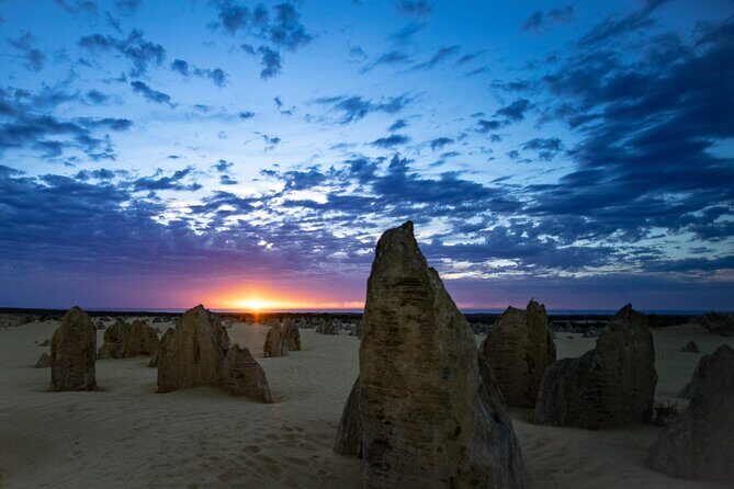 Pinnacles Desert Sunset Dinner and Stargazing Tour - The Pinnacles at sunset: the big view and the desert dinner